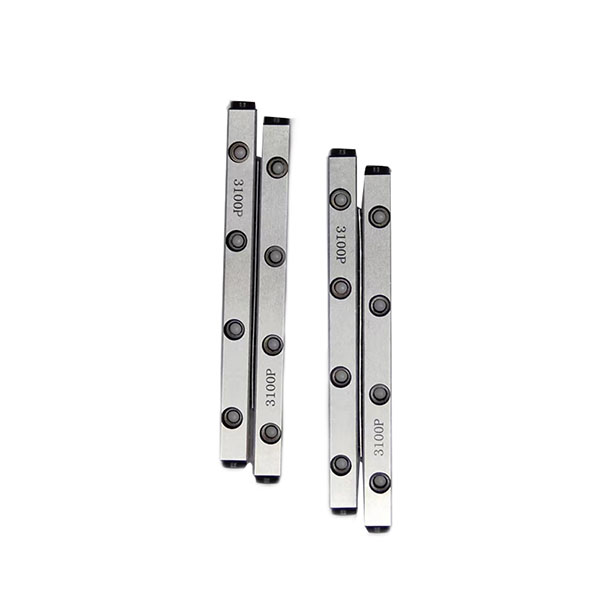 選擇和使用十字滾珠導軌時考慮哪些方面？的圖片