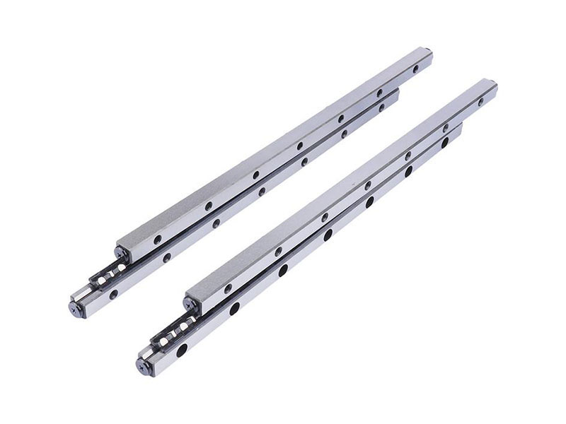 采購交叉滾子導(dǎo)軌時(shí)規(guī)格怎么看？的圖片